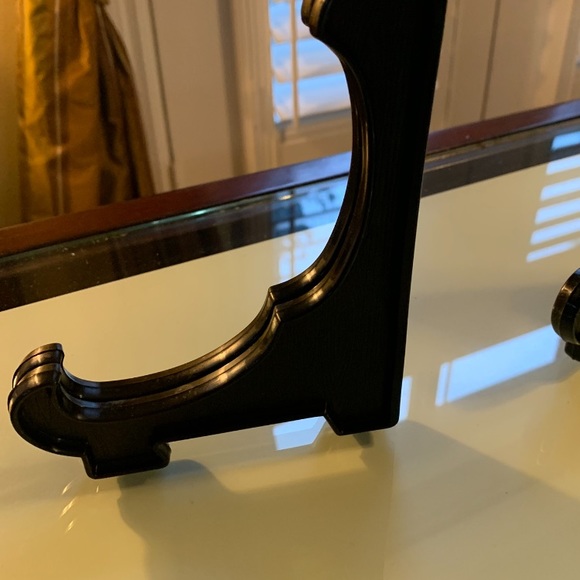 Brand new , Black Plastic Hinged Easel stands .7 inches - Picture 5 of 8